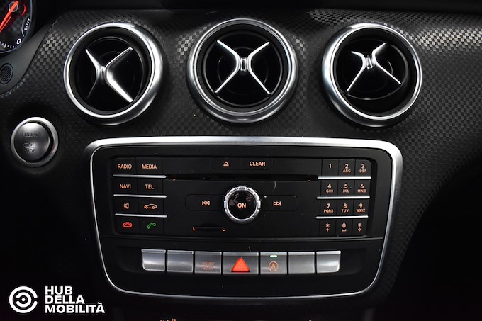 MERCEDES-BENZ A 180 d Automatic Sport